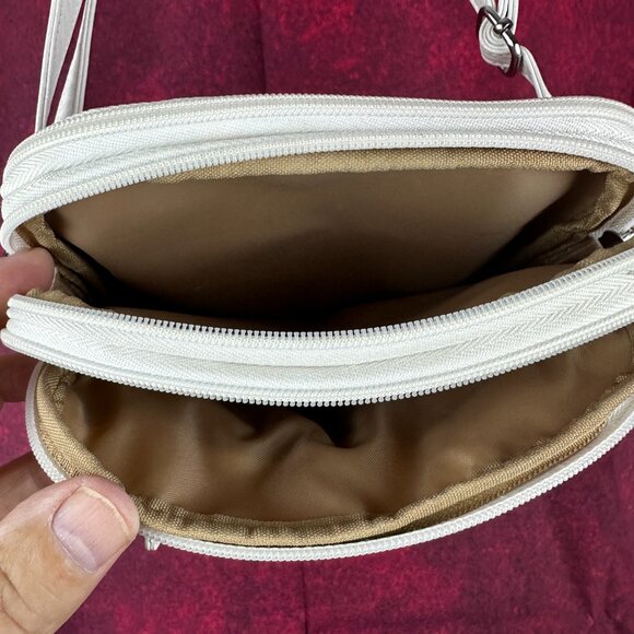 MULTISAC ELEGANT WHITE FLORAL EMBOSSED CROSSBODY BAG - Picture 6 of 14